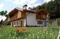 Clicca per andare sul sito web: Agricampeggio Perlaie - www.agriturperlaie.it 