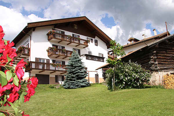 Clicca per andare sul sito web: Garnì Belvedere - www.garnibelvedere.it