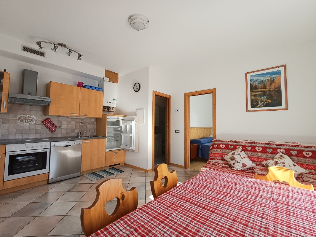 Appartamento Vacanze / Flat / Wohnung zu vermieten a Varena - Signora Luisa - Via Mercato 51 - Tel: 3485900835