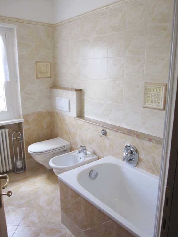 Appartamento Vacanze / Flat / Wohnung zu vermieten a Cavalese - Signora Giuditta - Via Libertà 13 - Tel: 3480341996