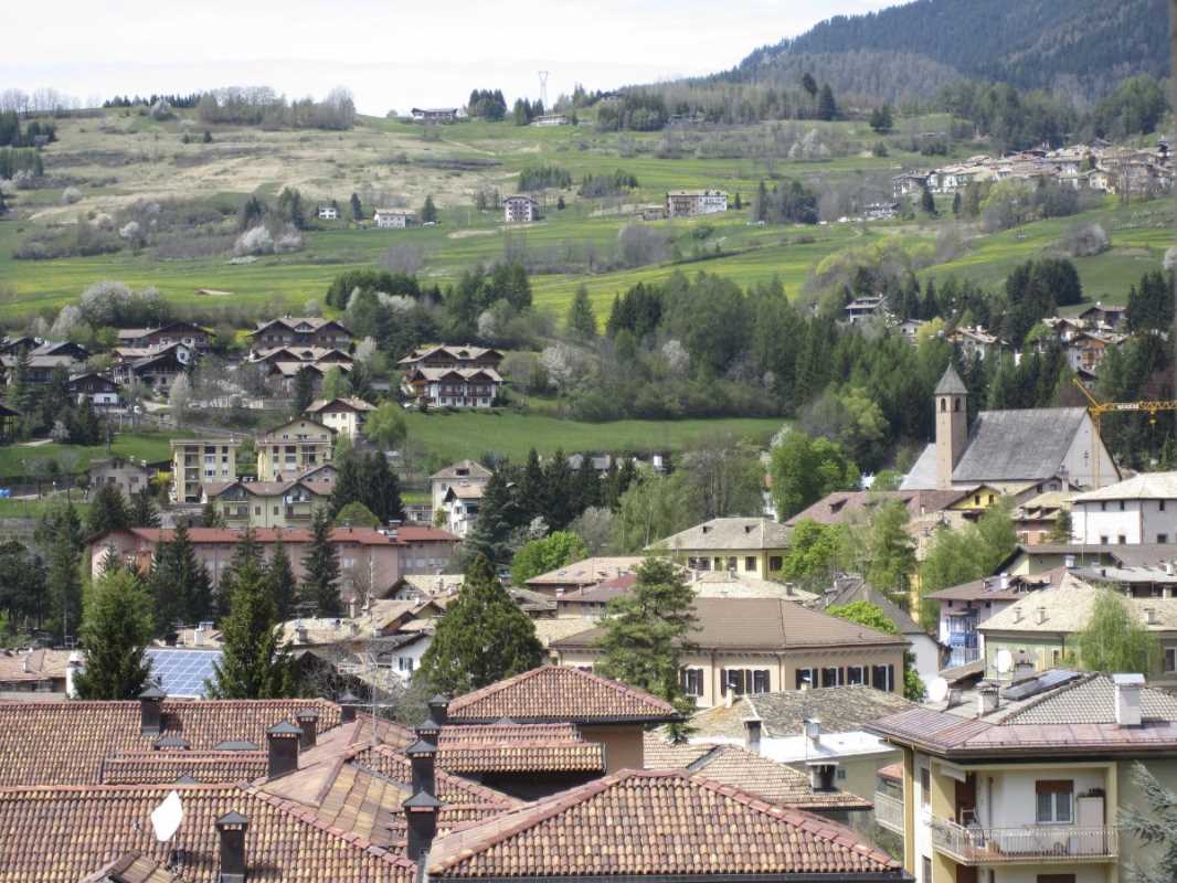 Appartamento Vacanze / Flat / Wohnung zu vermieten a Cavalese - Signora Giuditta - Via Libertà 13 - Tel: 3480341996
