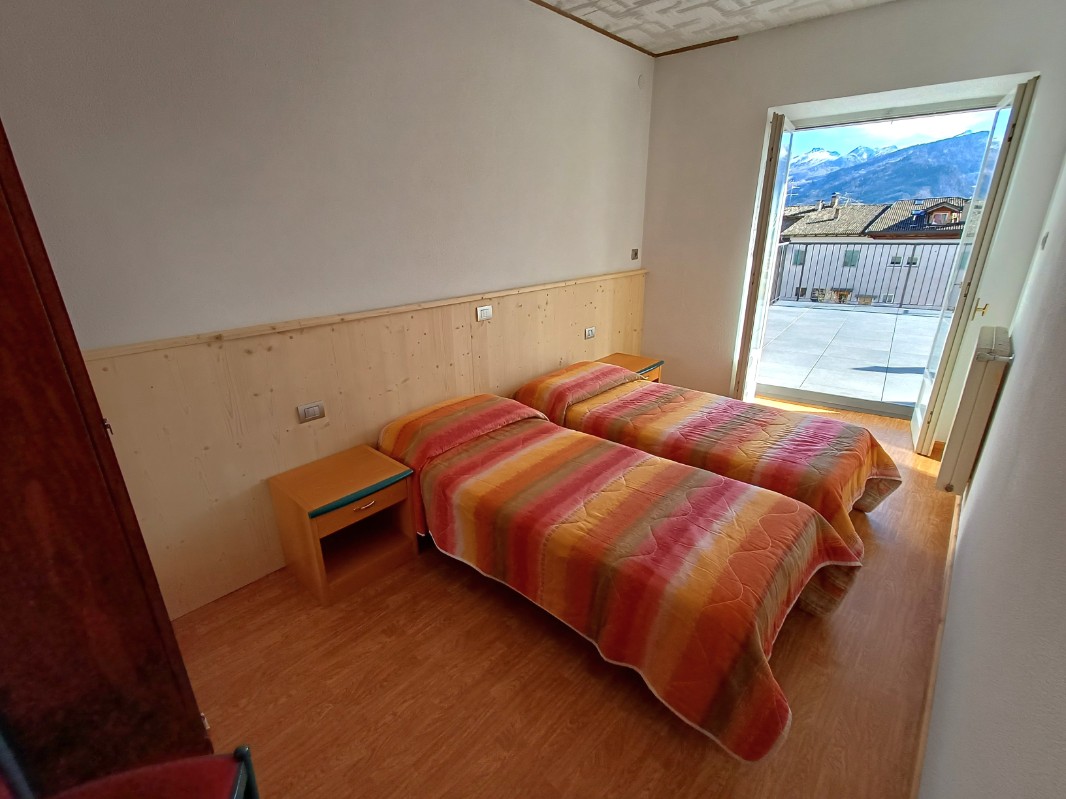 Appartamento Vacanze / Flat / Wohnung zu vermieten a Varena - Signora Luisa - Via Mercato 47  - Tel: 3485900835