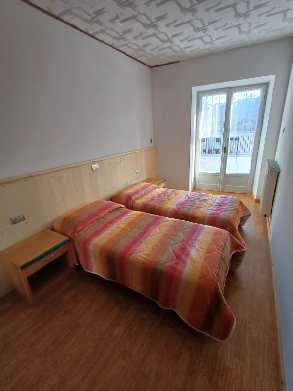 Appartamento Vacanze / Flat / Wohnung zu vermieten a Varena - Signora Luisa - Via Mercato 47  - Tel: 3485900835