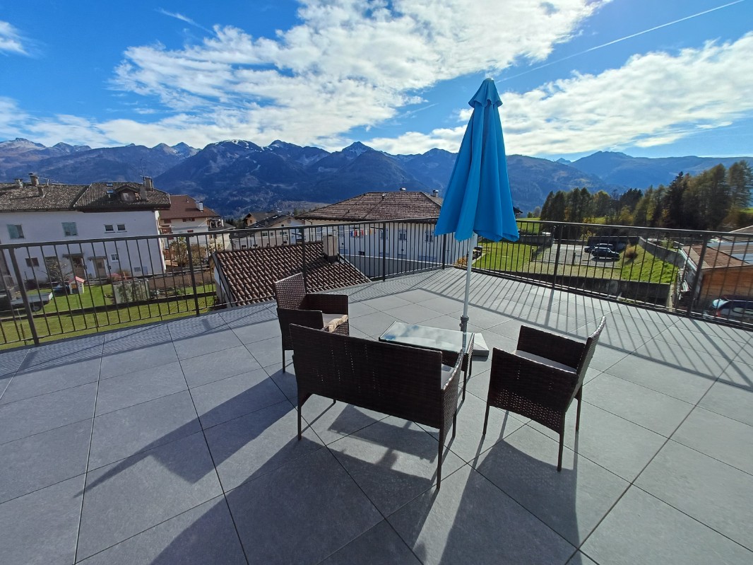 Appartamento Vacanze / Flat / Wohnung zu vermieten a Varena - Signora Luisa - Via Mercato 47  - Tel: 3485900835