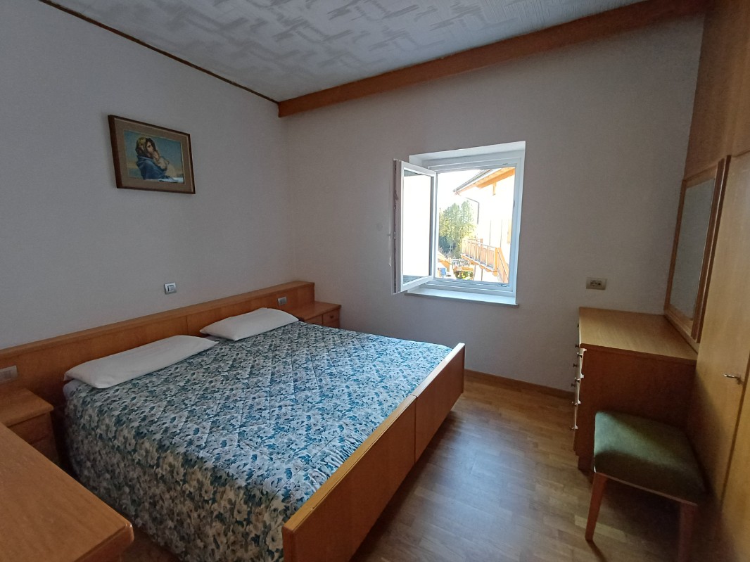 Appartamento Vacanze / Flat / Wohnung zu vermieten a Varena - Signora Luisa - Via Mercato 47  - Tel: 3485900835