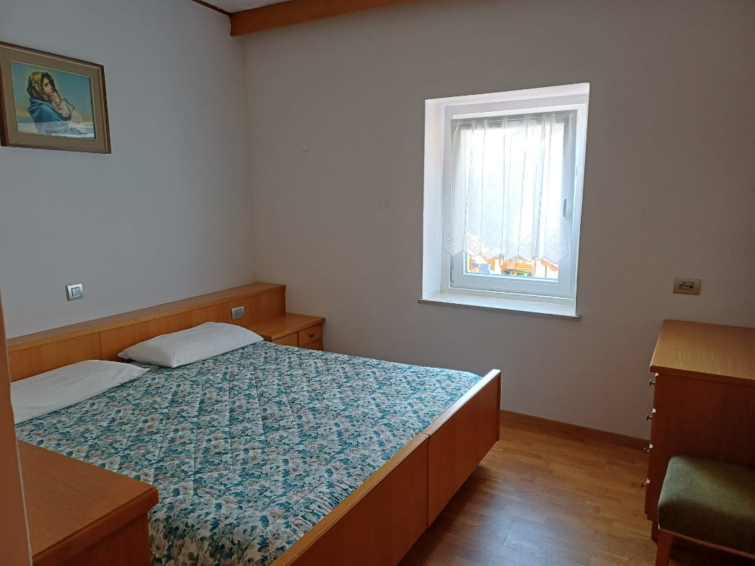 Appartamento Vacanze / Flat / Wohnung zu vermieten a Varena - Signora Luisa - Via Mercato 47  - Tel: 3485900835