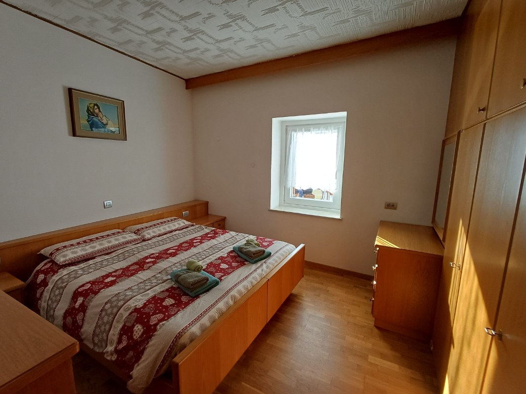 Appartamento Vacanze / Flat / Wohnung zu vermieten a Varena - Signora Luisa - Via Mercato 47  - Tel: 3485900835