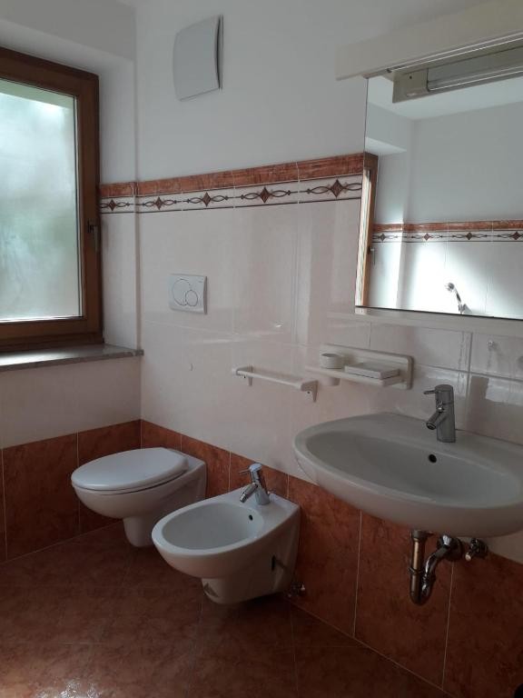 Appartamento Vacanze / Flat / Wohnung zu vermieten a Tesero - Signora Silvia - Via Naronchel 11 - Tel: 3333638656