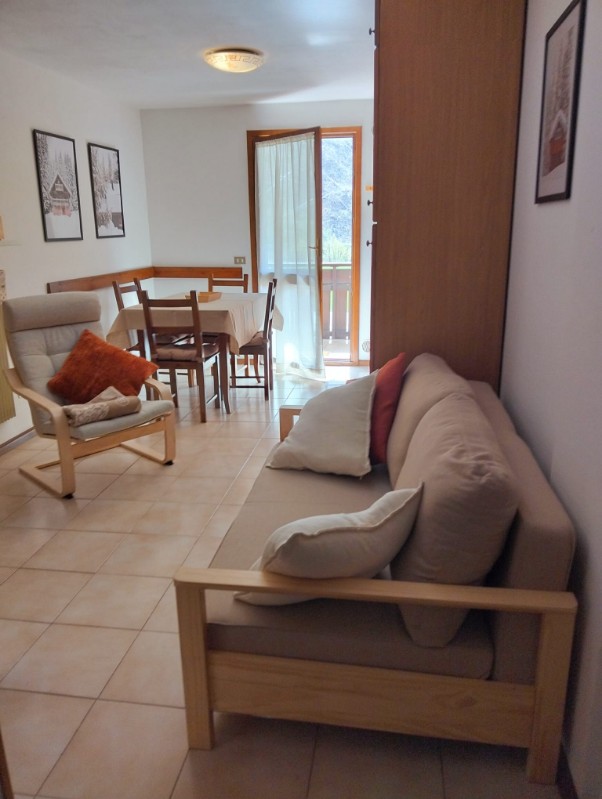 Appartamento Vacanze / Flat / Wohnung zu vermieten a Predazzo - Signora Giorgia - Loc Mezzavalle - Tel: 3881759012