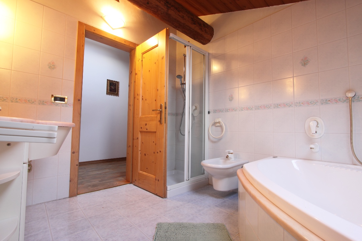 Appartamento Vacanze / Flat / Wohnung zu vermieten a Panchià - Erica - Via Costa 21A - Tel: 3489932654