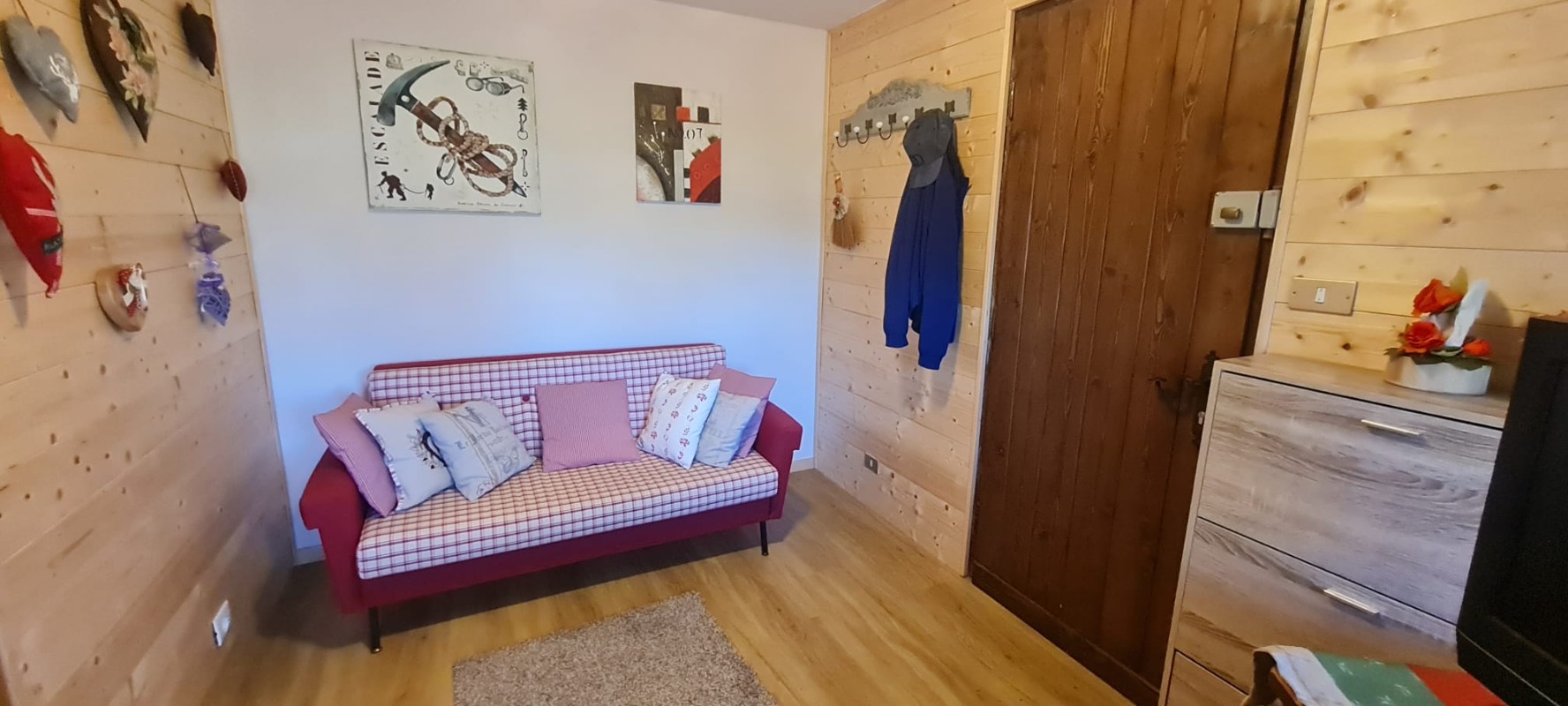 Appartamento Vacanze / Flat / Wohnung zu vermieten a Ziano di Fiemme - Home and Garden - Via Bosin 10 - Tel: 3407903719