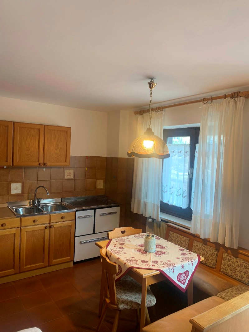 Appartamento Vacanze / Flat / Wohnung zu vermieten a Ziano di Fiemme - Signora barbara - Via Roa Bianca 5 - Tel: 3498053200
