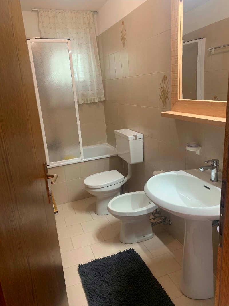 Appartamento Vacanze / Flat / Wohnung zu vermieten a Ziano di Fiemme - Signora barbara - Via Roa Bianca 5 - Tel: 3498053200