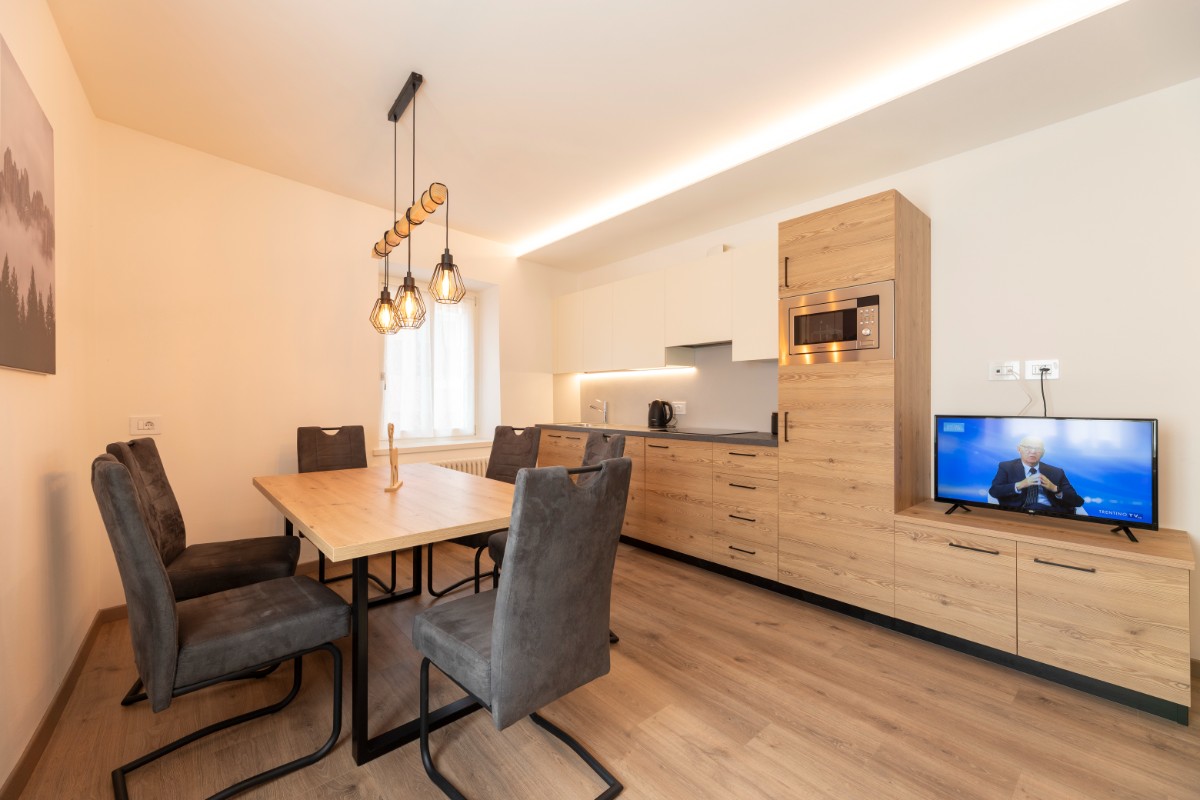 Appartamento Vacanze / Flat / Wohnung zu vermieten a Cavalese - Casa di Gio - Via Pizzegoda 6 - Tel: 3423607263