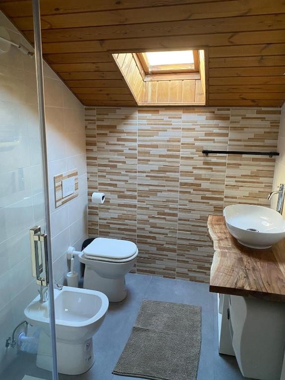 Appartamento Vacanze / Flat / Wohnung zu vermieten a Tesero - Signor Alessio - Via Rododendri 19A - Tel: 3481706602