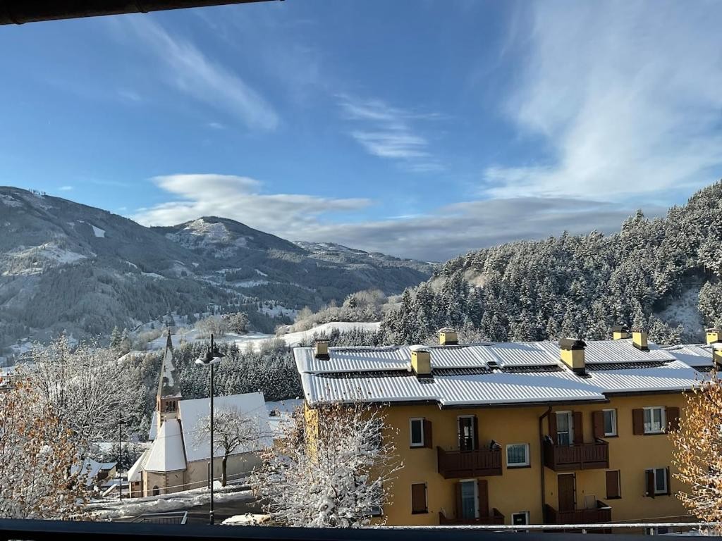 Appartamento Vacanze / Flat / Wohnung zu vermieten a Tesero - Signor Alessio - Via Rododendri 19A - Tel: 3481706602