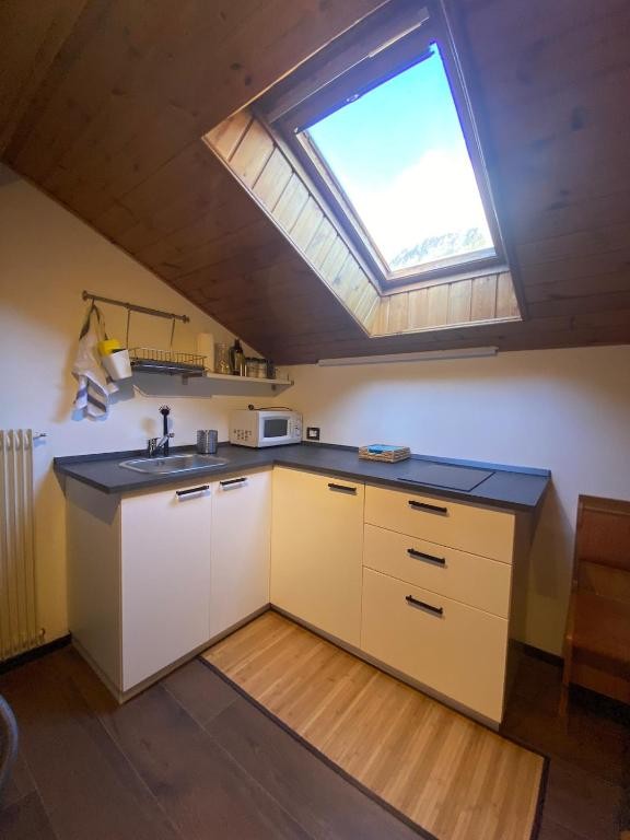 Appartamento Vacanze / Flat / Wohnung zu vermieten a Tesero - Signor Alessio - Via Rododendri 19A - Tel: 3481706602