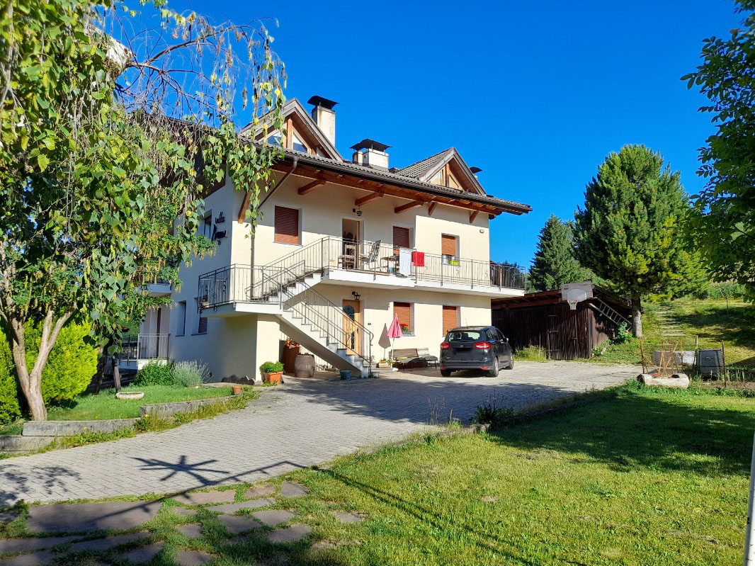 Appartamento Vacanze / Flat / Wohnung zu vermieten a Castello Molina di Fiemme - Signora Sandra - Stazione 72 - Tel: 3281696015