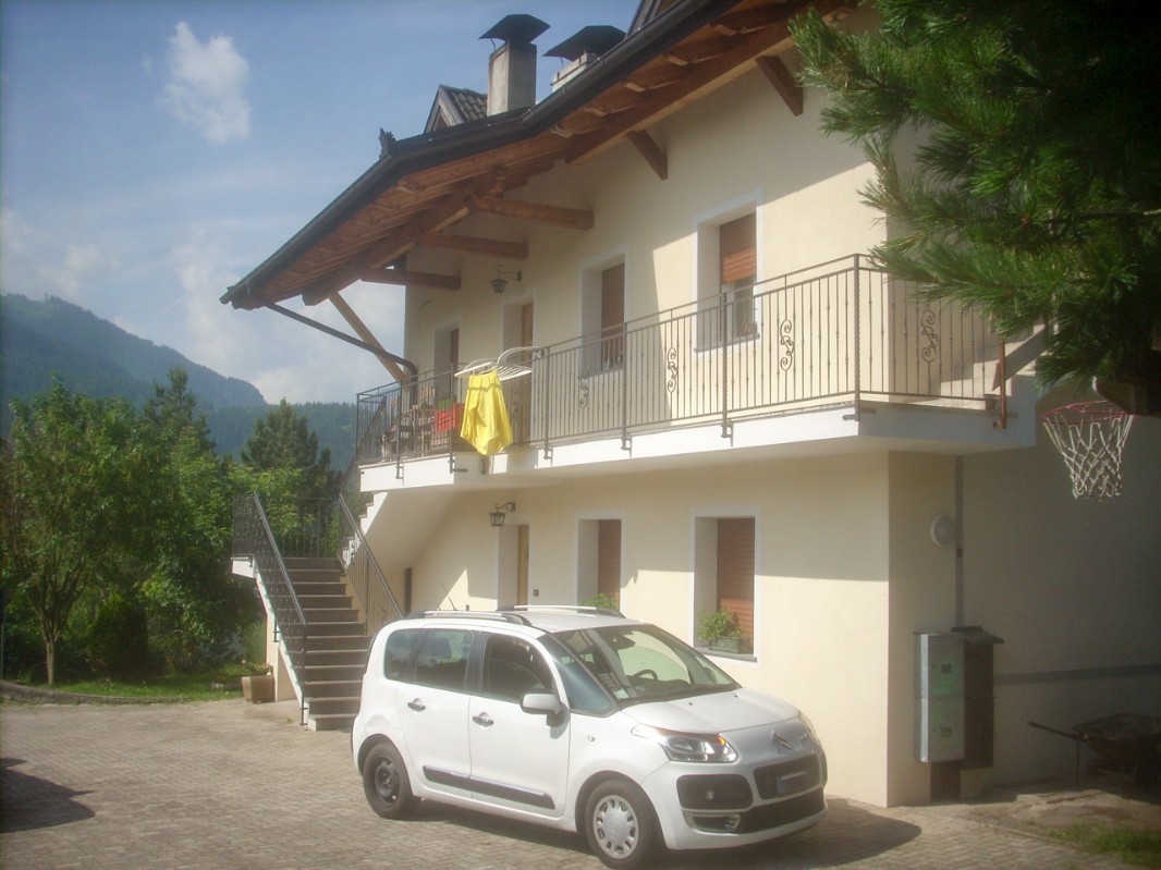 Appartamento Vacanze / Flat / Wohnung zu vermieten a Castello Molina di Fiemme - Signora Sandra - Stazione 72 - Tel: 3281696015