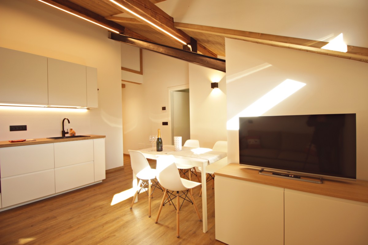Appartamento Vacanze / Flat / Wohnung zu vermieten a Castello Molina di Fiemme - Signor Dezulian - Via Segherie 58 - Tel: 3495512936