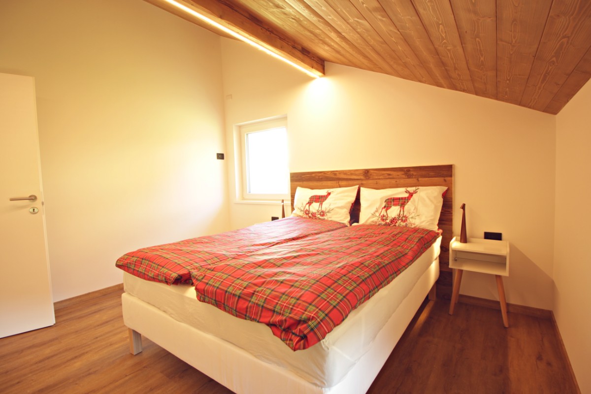 Appartamento Vacanze / Flat / Wohnung zu vermieten a Castello Molina di Fiemme - Signor Dezulian - Via Segherie 58 - Tel: 3495512936