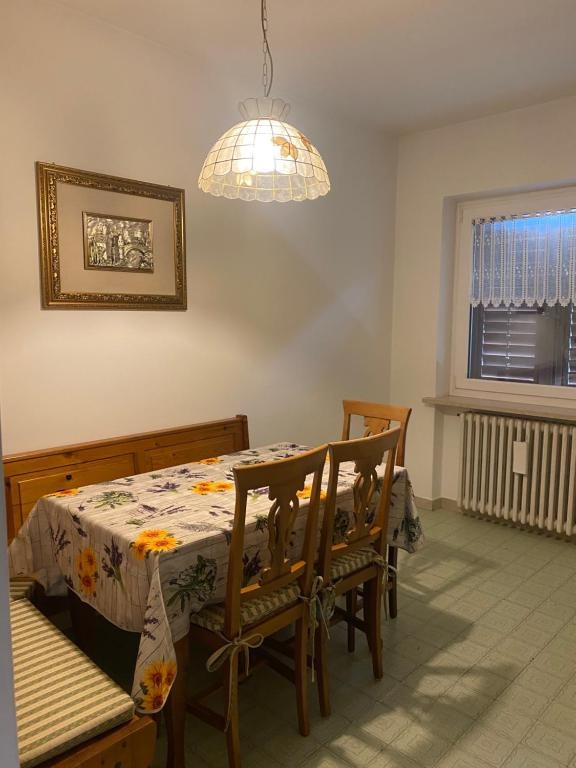 Appartamento Vacanze / Flat / Wohnung zu vermieten a Cavalese - Signora Rita - Località Marco 20 - Tel: 3491153766