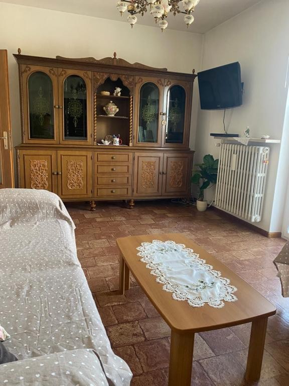 Appartamento Vacanze / Flat / Wohnung zu vermieten a Cavalese - Signora Rita - Località Marco 20 - Tel: 3491153766