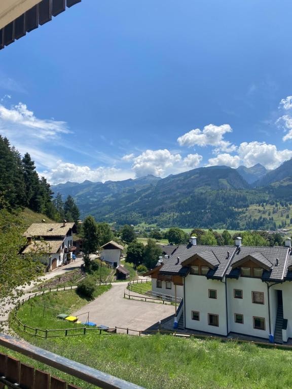 Appartamento Vacanze / Flat / Wohnung zu vermieten a Cavalese - Signora Rita - Località Marco 20 - Tel: 3491153766