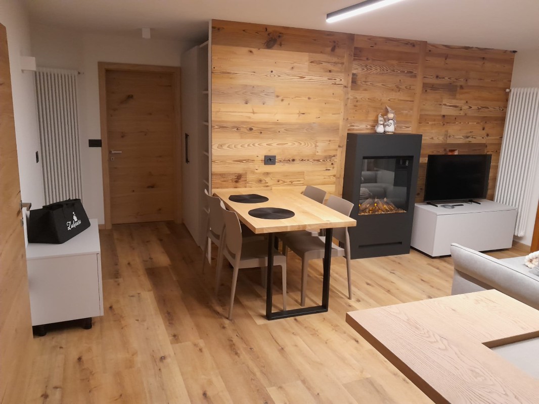 Appartamento Vacanze / Flat / Wohnung zu vermieten a Tesero - Signora Lara - Via Zena - Tel: 3389986730