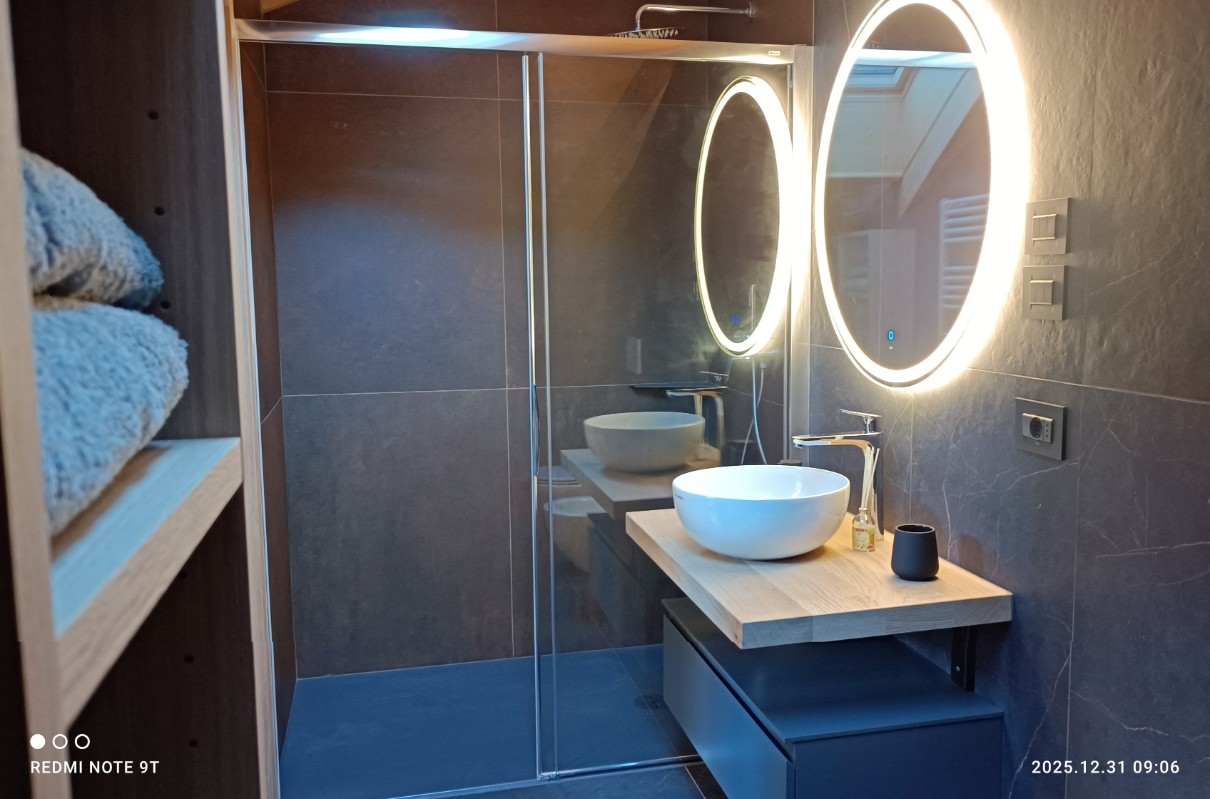 Appartamento Vacanze / Flat / Wohnung zu vermieten a Tesero - Signora Lara - Via Zena - Tel: 3389986730