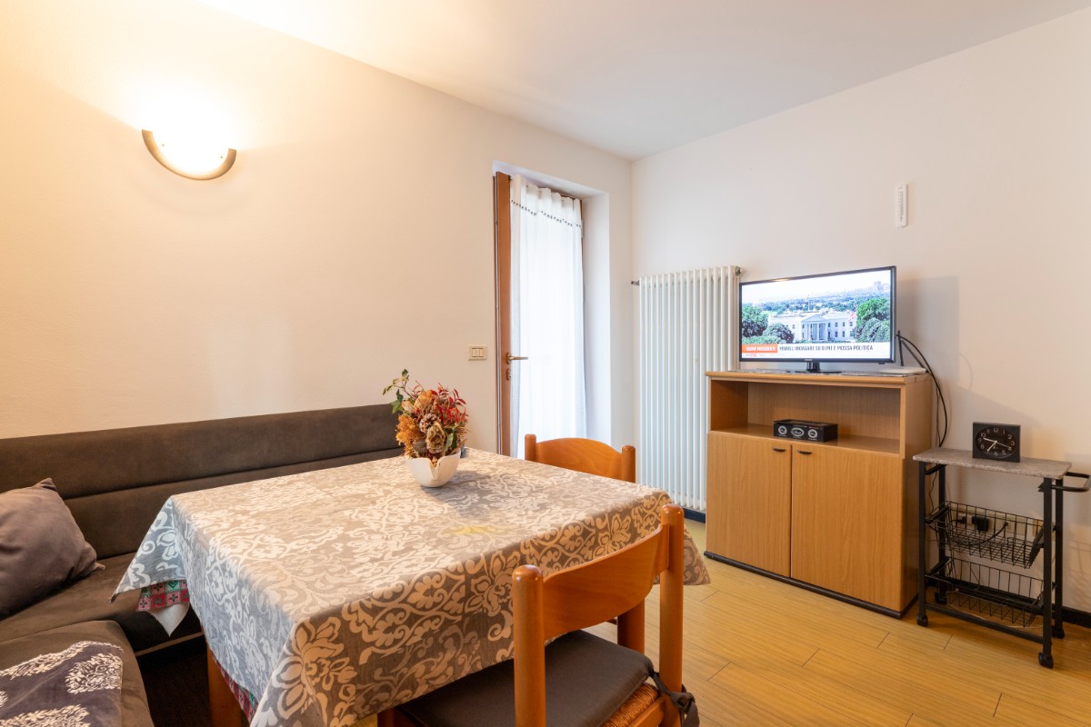 Appartamento Vacanze / Flat / Wohnung zu vermieten a Cavalese - Signora Bruna - Via Chiesa 22 - Tel: 3473109482