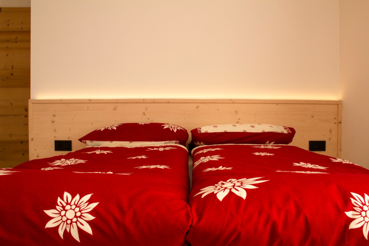 Appartamento Vacanze / Flat / Wohnung zu vermieten a Tesero - Signora Paola - Via Arlazza 21 - Tel: 3487797595