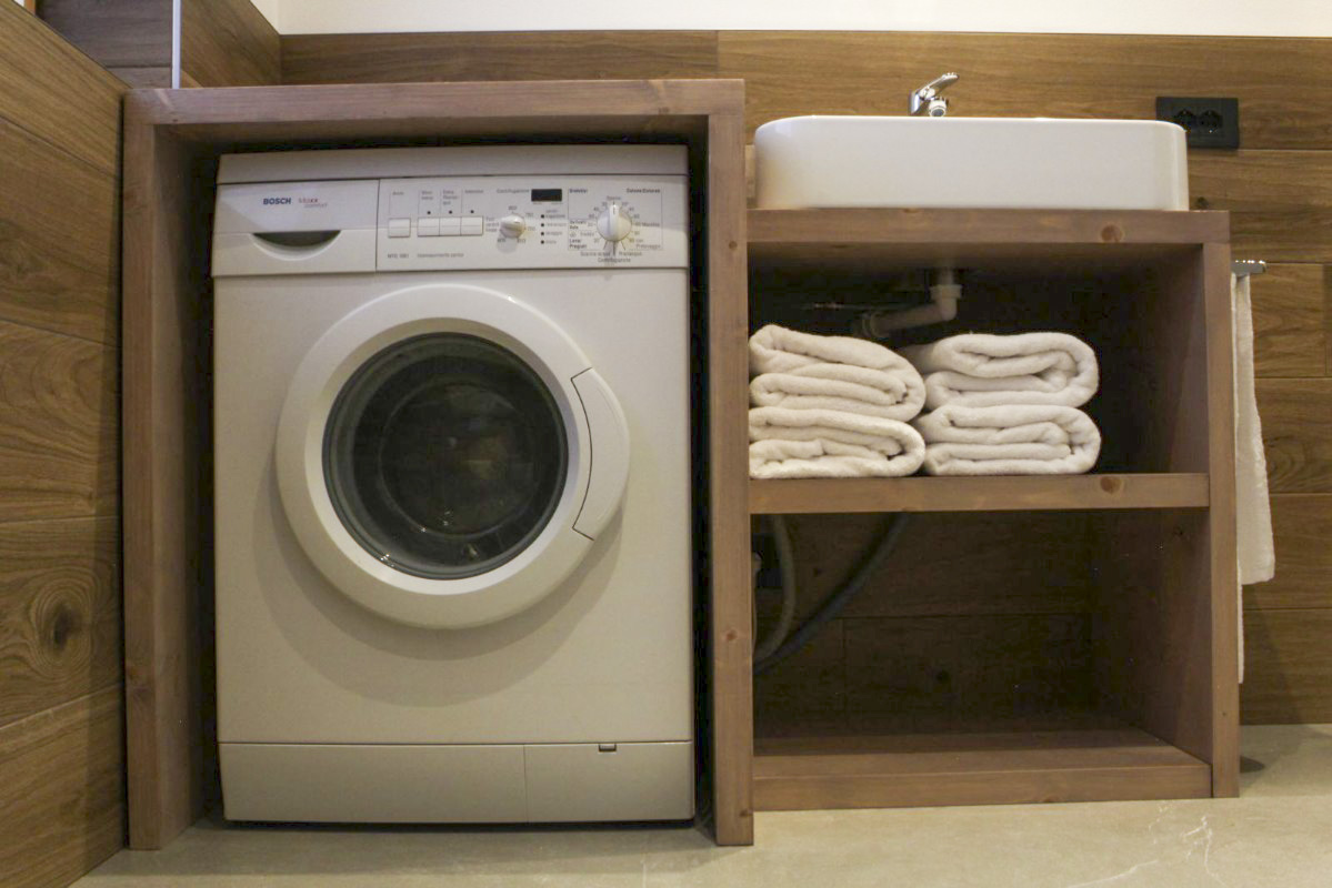 Appartamento Vacanze / Flat / Wohnung zu vermieten a Tesero - Signora Paola - Via Arlazza 21 - Tel: 3487797595