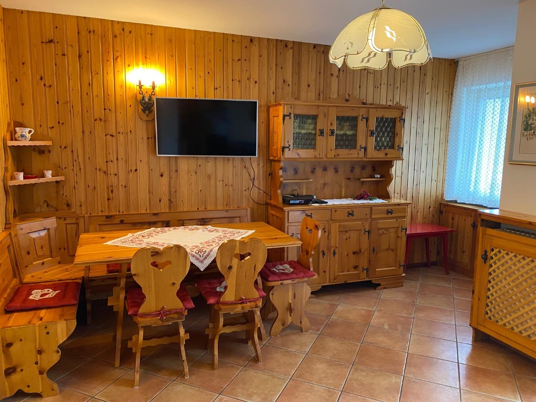 Appartamento Vacanze / Flat / Wohnung zu vermieten a Predazzo - Signora Giacomuzzi - Via Prai de Mont 17 - Tel: 3491643019