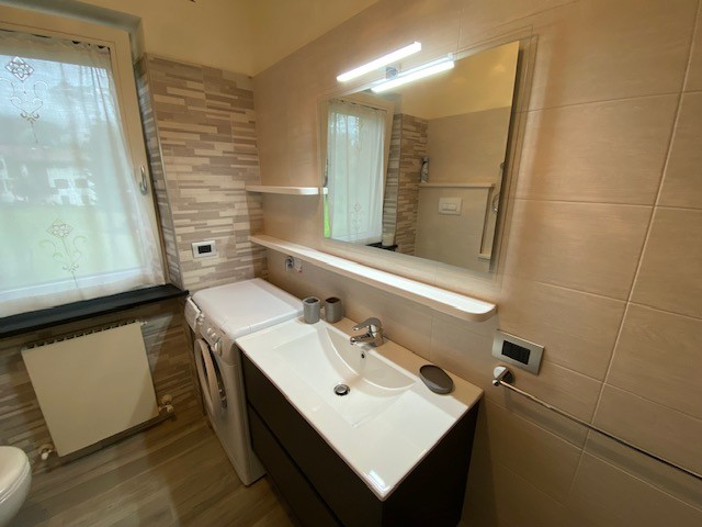 Appartamento Vacanze / Flat / Wohnung zu vermieten a Predazzo - Signora Giacomuzzi - Via Prai de Mont 17 - Tel: 3491643019