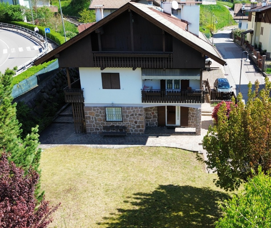 Appartamento Vacanze / Flat / Wohnung zu vermieten a Cavalese - Signor Simone - Via Rocca 1 - Tel: 3479068923