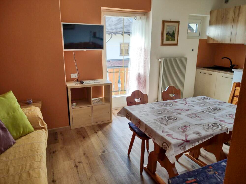 Appartamento Vacanze / Flat / Wohnung zu vermieten a Ziano di Fiemme - Signora Detomas - Via Verdi 14 - Tel: 3294271866