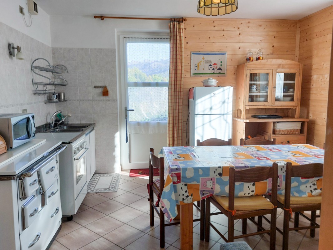 Appartamento Vacanze / Flat / Wohnung zu vermieten a Cavalese - Signora Anna - Via Pillocco 1 - Tel: 3334478600