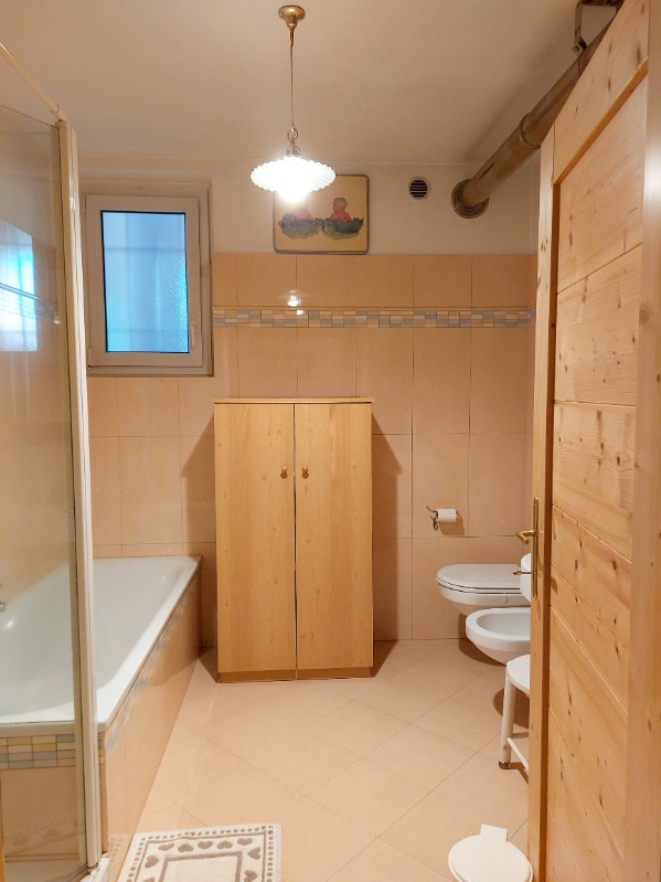 Appartamento Vacanze / Flat / Wohnung zu vermieten a Cavalese - Signora Anna - Via Pillocco 1 - Tel: 3334478600