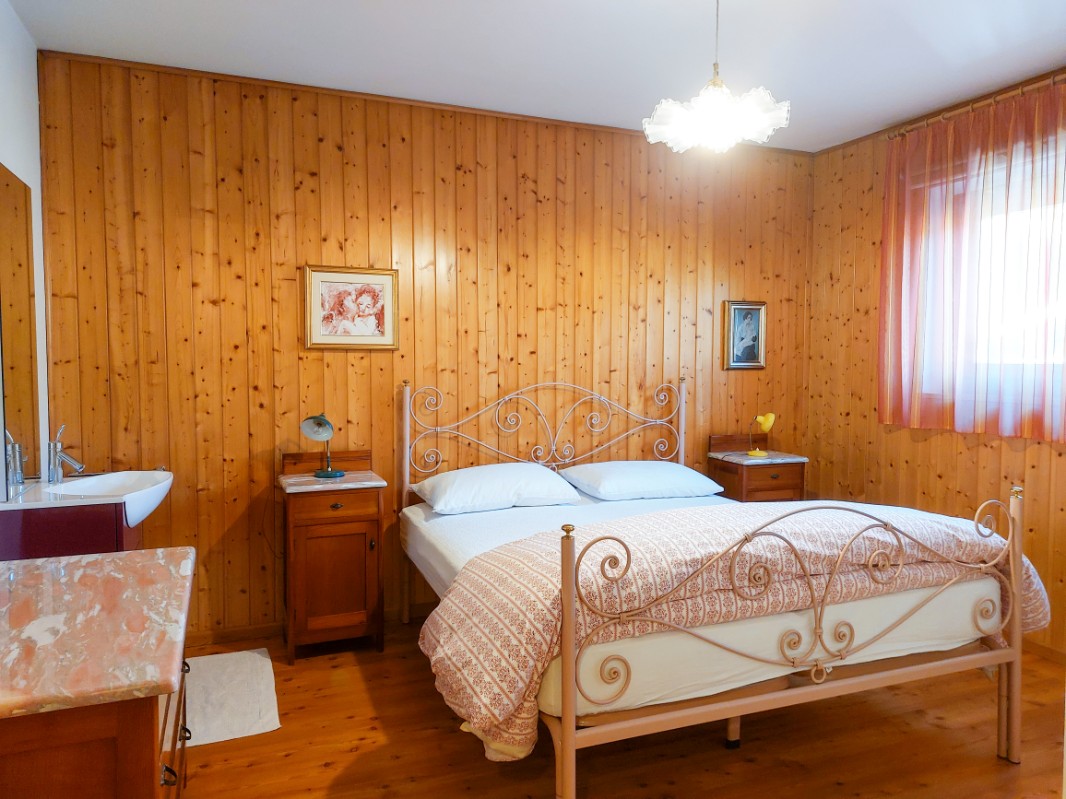 Appartamento Vacanze / Flat / Wohnung zu vermieten a Cavalese - Signora Anna - Via Pillocco 1 - Tel: 3334478600