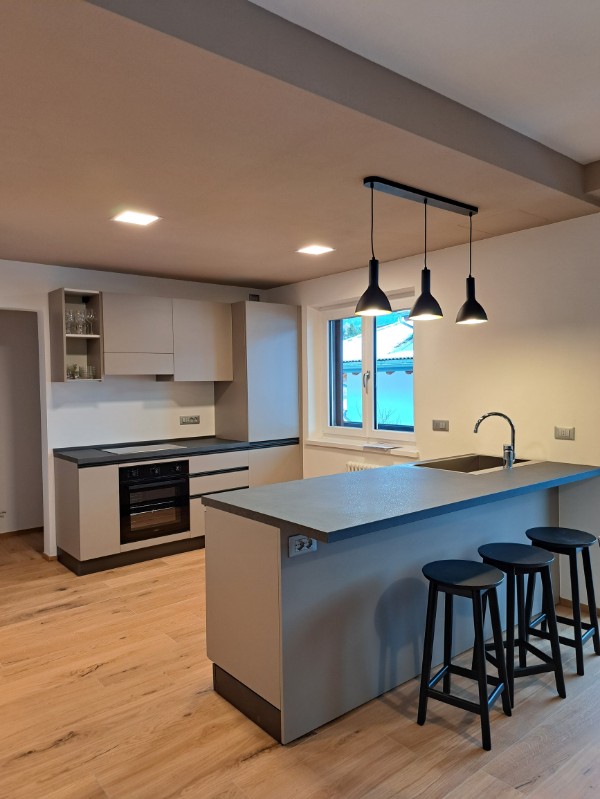 Appartamento Vacanze / Flat / Wohnung zu vermieten a Cavalese - Bellante Giovanna - Via Dossi 4 - Tel: 3397190229