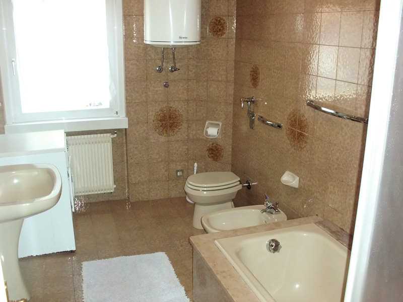 Appartamento Vacanze / Flat / Wohnung zu vermieten a Ziano di Fiemme - Signor Renato - Via Nazionale 94 - Tel: 0462571523