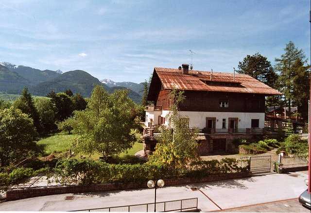 Appartamento Vacanze / Flat / Wohnung zu vermieten a Cavalese - Dagostin Liliana - Via Rizzela 2 - Tel: 0462340010