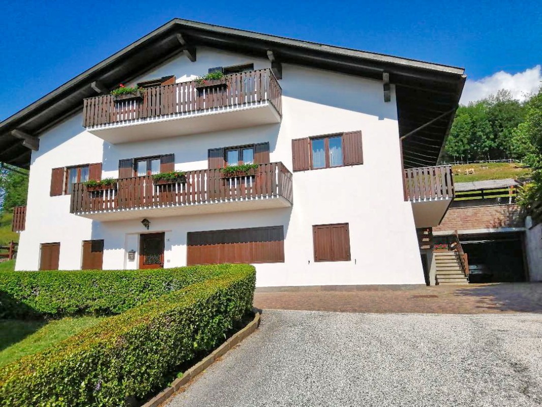 Appartamento a Carano - Signor Renzo - Via Giovanelli 56 - Tel: 0461650410 - Val di Fiemme - Trentino